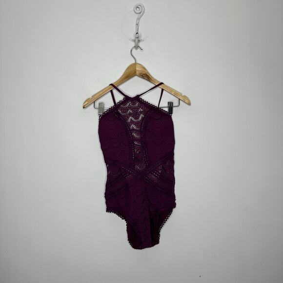 Becca by Rebecca Virtue Color Play Halter One-Piece Swimsuit Merlot women's M - Picture 9 of 9